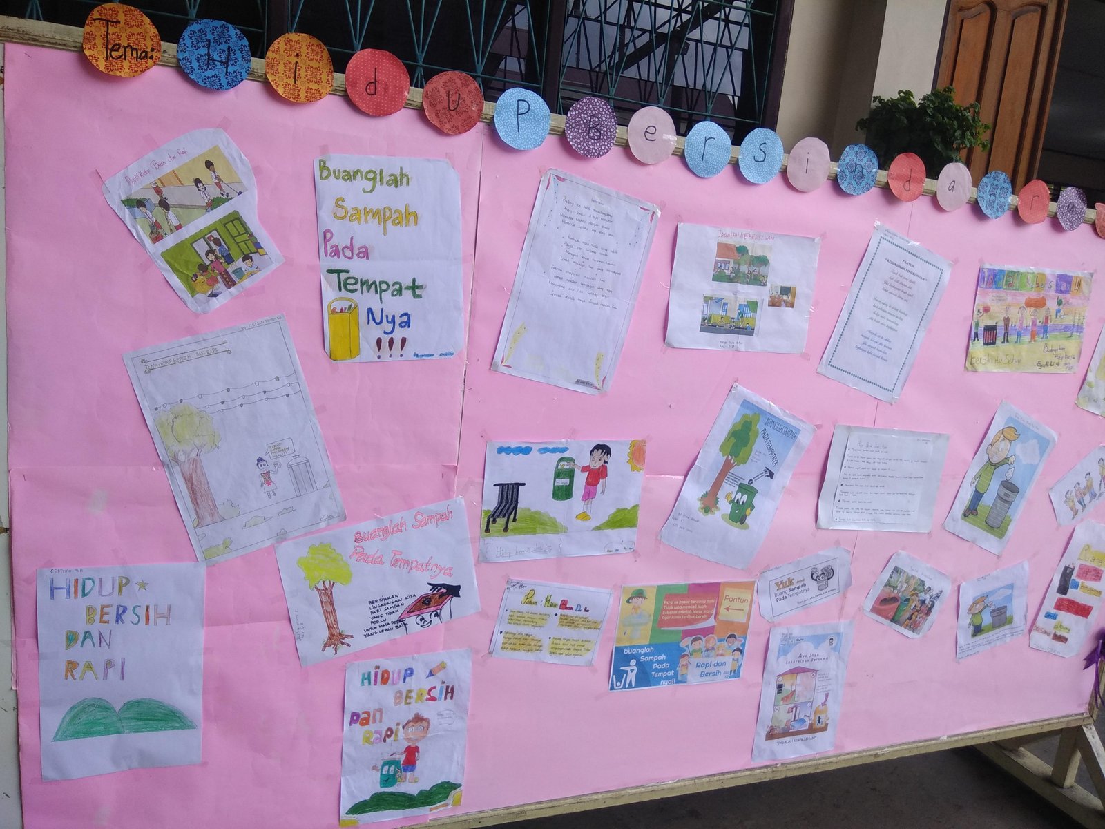 Foto 2 — Penerapan Pembelajaran Berbasis Proyek untuk Mengembangkan Kreativitas Siswa melalui Pemecahan Masalah Nyata di Lingkungan Sekolah