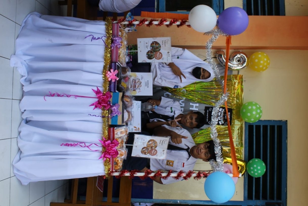 Foto 2 — Mengembangkan Kreativitas dan Karakter Murid Melalui Solusi Ekologi Global di Kelas 8 SMPN 3 Colomadu
