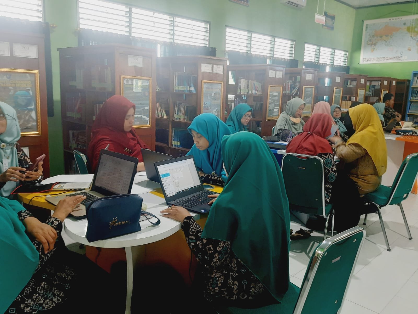 Penguatan Kompetensi Kolaborasi dalam Deep Learning 6C