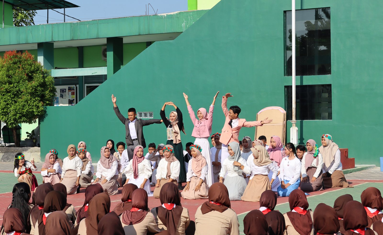 Mengembangkan Kreativitas Peserta Didik melalui Pembelajaran Berbasis Inkuiri dan Projek Bermakna