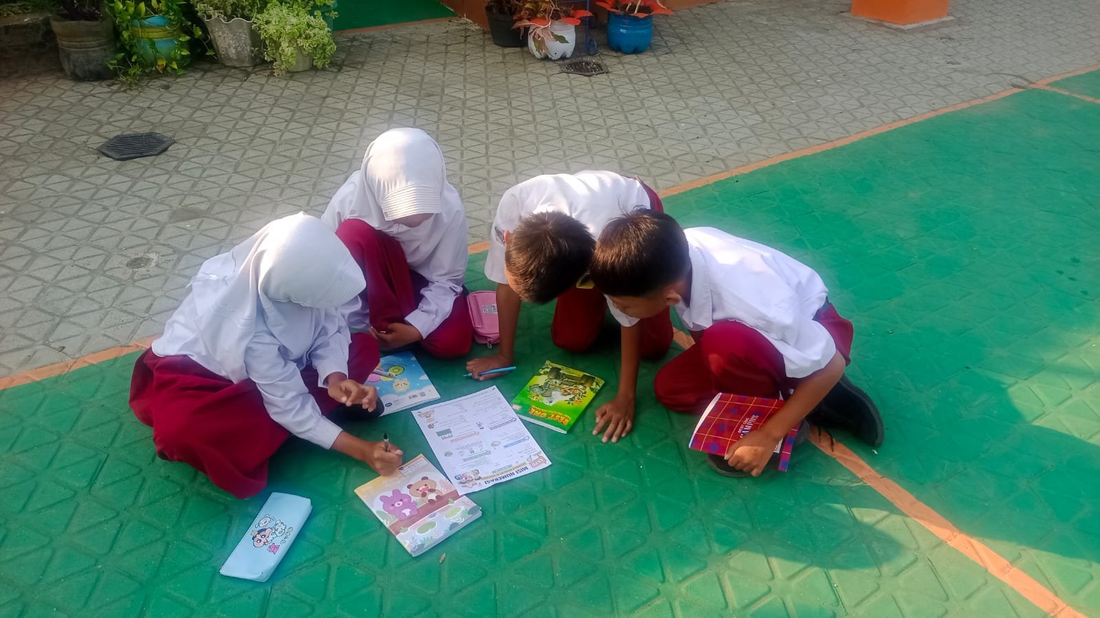 Membangun Karakter Siswa di Kelas