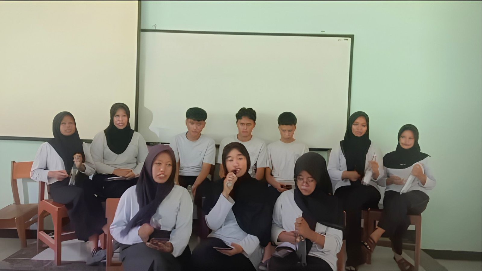 Projek Kolaboratif Antar Mapel Bahasa Indonesia, Informatika, Seni Musik dalam Pembelajaran  Musikalisasi Puisi Indonesia Modern Puisi Inspiratif